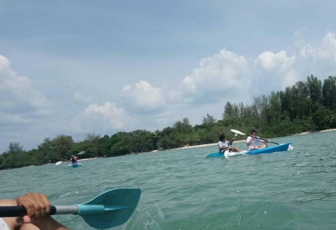 Lucky Resort Koh Phayam Exterior photo